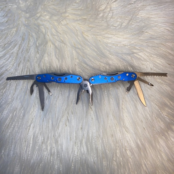 Multi Tool - Picture 2 of 3